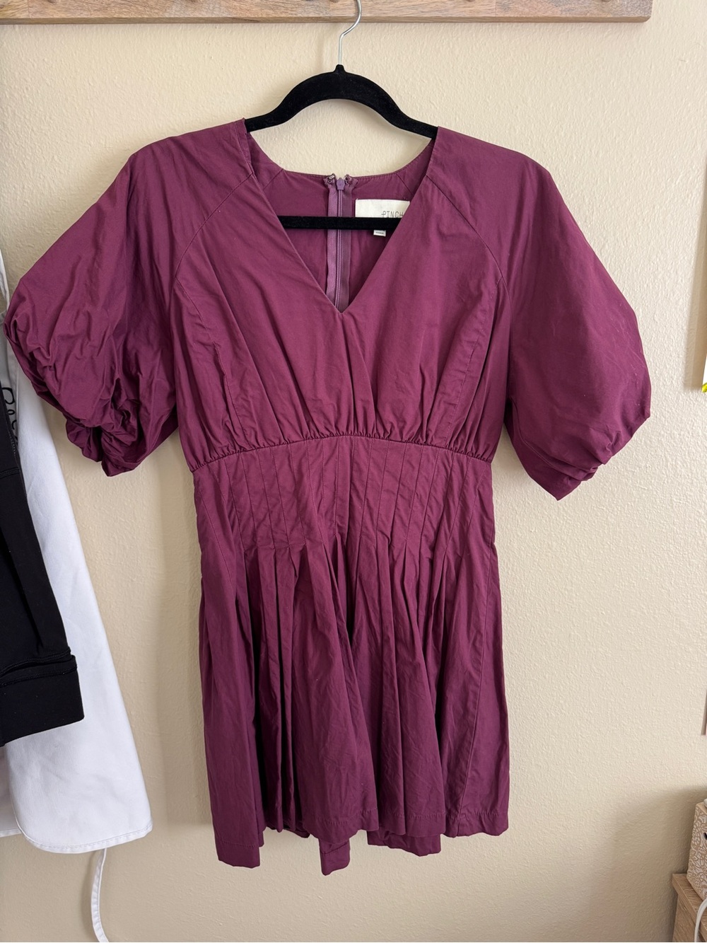Women’s Puff Sleeve V-Neck Dress — Plum